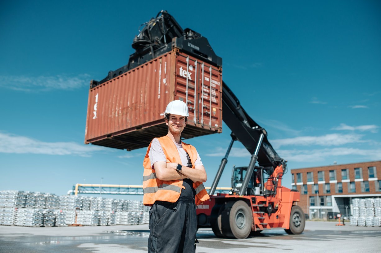 Brunsbuettel_Ports_GmbH__1_